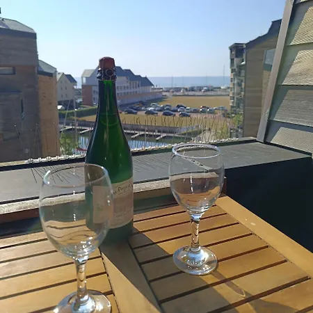 Neuf Vue Marina شقة *